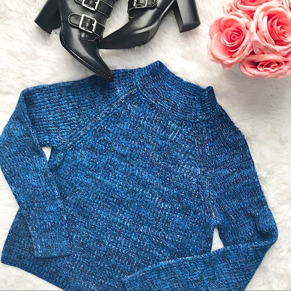 Banana Republic Sweaters - NWOT BANANA REPUBLIC sweater chunky
